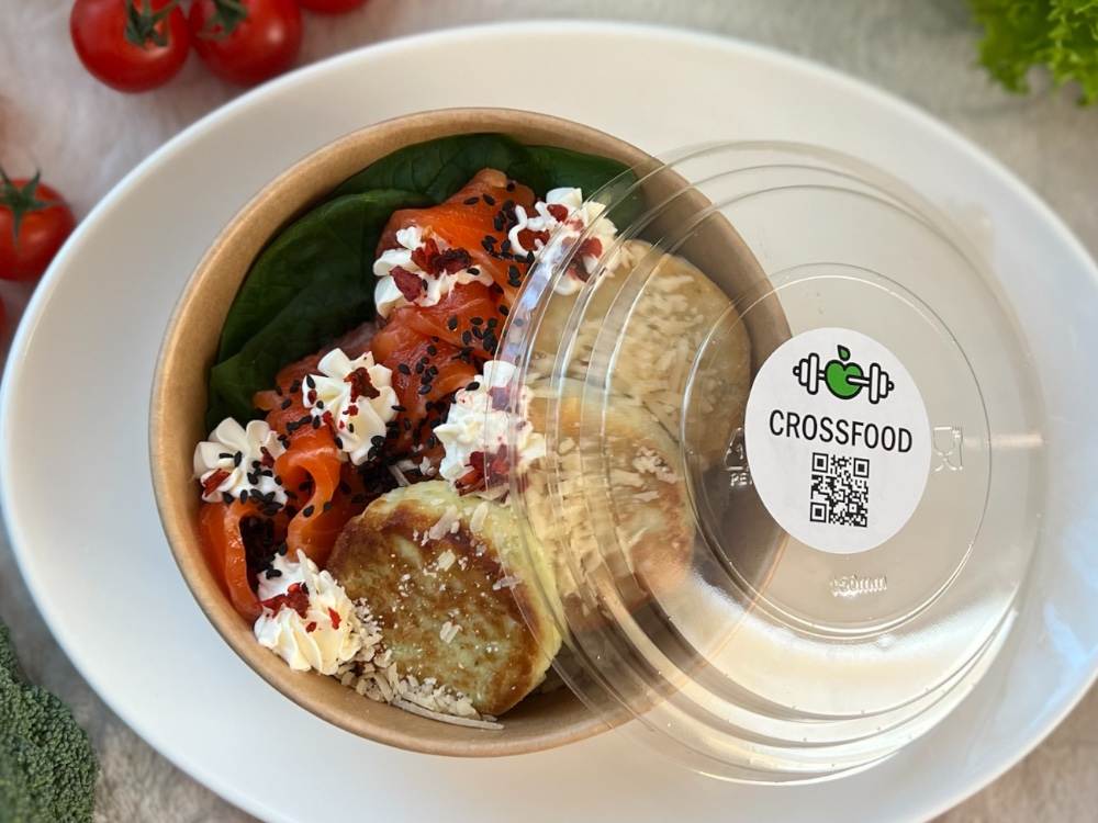 Сирники зі шпинатом з слабосоленим лососем та пармезаном